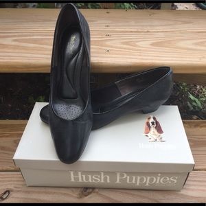Hush Puppies Angel II in Black SM Heel Slip-on 8.5